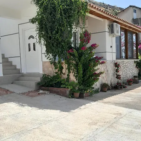 Denni's Πανσιόν *